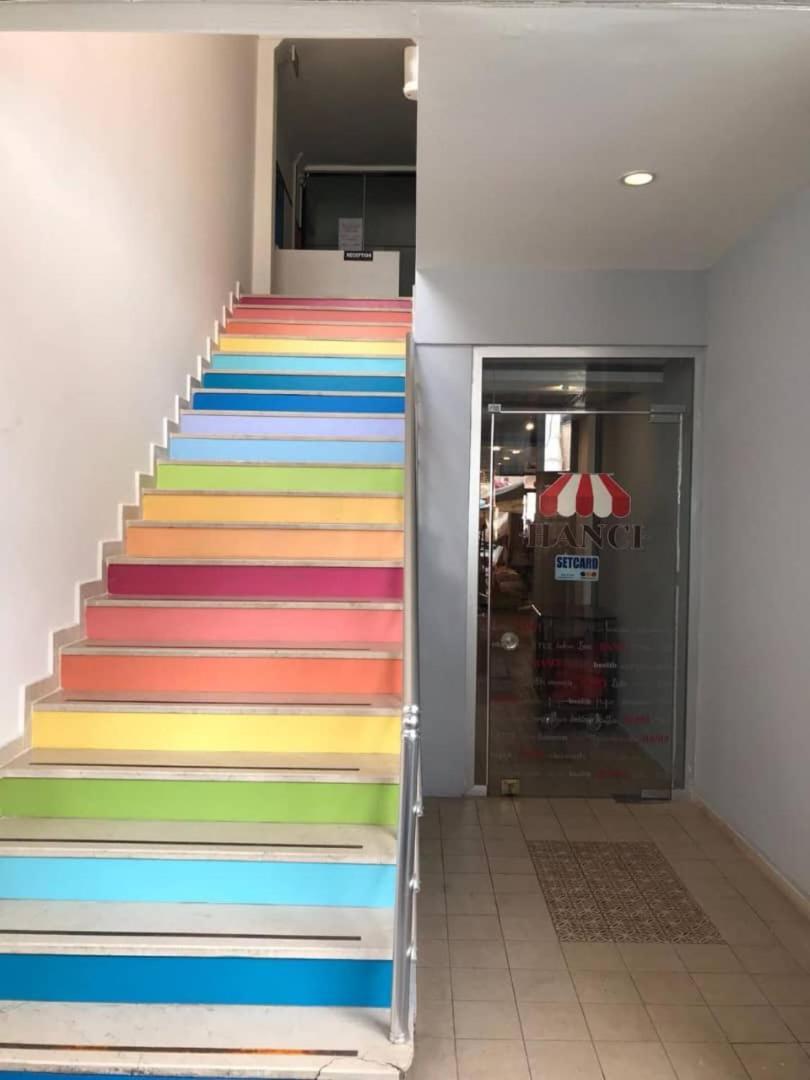 Aparthotel Hanci *